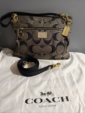 vintage Coach Poppy Signature Metallic shoulder bag w/dusty 2011